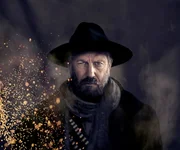 'Devil' Anse Hatfield (Kevin Costner)