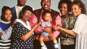 1. Staffel: (v.l.) Laura (Kellie Shanygne Williams), Eddie (Darius McCrary), Estelle (Roretta LeNoir), Carl (Reginald VelJohnson) mit dem kleinen Richie, Harriette (JoMarie Payton) und Rachel (Telma Hopkins).