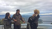 V.l.: Regina (34), Torben (36) mit Jette (38) und Bianca (44) am Bodensee. V.l.: Regina (34), Torben (36) mit Jette (38) und Bianca (44) am Bodensee.