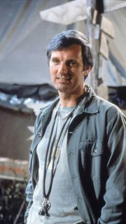 Captain Benjamin Franklin Pierce (Alan Alda)