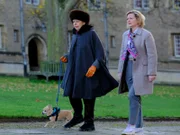 L-R: Adelaide Tempest (Frances de la Tour), Ingrid Snares (Sarah Woodward)