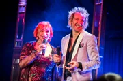 Sven Ratzke mit Meret Becker und Zazie de Paris
