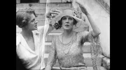 Die Festspiele-Schauspielerinnen Rosamond Pinchot (li) und Lady Dianna Manners. Was haben sie mit dem Fall zu tun?
