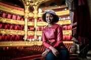Beim Konzert unter dem Eiffelturm wirken namhafte Solist*innen mit: So die vielfach preisgekrönte Sopranistin Pretty Yende aus Südafrika.