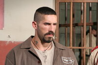 Der russische Knastbruder Boyka (Scott Adkins) ist seit seiner schweren Knieverletzung nicht mehr der gefürchtete Kämpfer, der er einst war. Doch dann wird ein neues Gefängnisturnier angekündigt, bei dem die besten Kämpfer der Welt gegeneinander antreten ... Der russische Knastbruder Boyka (Scott Adkins) ist seit seiner schweren Knieverletzung nicht mehr der gefürchtete Kämpfer, der er einst war. Doch dann wird ein neues Gefängnisturnier angekündigt, bei dem die besten Kämpfer der Welt gegeneinander antreten ...