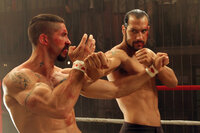 Zwischen Boyka (Scott Adkins, l.) und Dolor (Marko Zaror, r.) beginnt ein Kampf auf Leben und Tod ... Zwischen Boyka (Scott Adkins, l.) und Dolor (Marko Zaror, r.) beginnt ein Kampf auf Leben und Tod ...