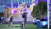 Christiane mit ihrem Irischen Wolfshund "Charly" in Runde 1.
