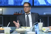 Dr. Jason Bull (Michael Weatherly)