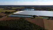 Das Glashaus macht die Naturprodukte zur perfekten industriellen Massenware.