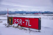 AIRFIELD SIGNAGE 7 25r-7L