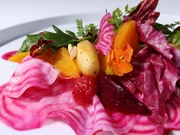 Bunter Betesalat mit Apfel und Cashewnüssen