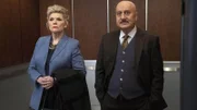 Karen Brantley (Debra Monk) und Dr. Vijay Kapoor (Anupam Kher)