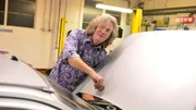 James May modifiziert seinen Ford Fiesta XR2i.