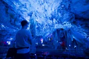 Naturwunder tief im Fels ñ heute finden in der St. Michaelís Cave in Gibraltar Konzerte statt.