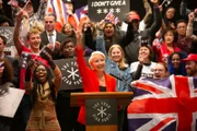 Vivienne Rook (Emma Thompson, M.) wird Premierministerin.