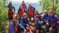 Moderator Ramon Babazadeh besucht die Bergwacht Baden-Baden bei einer Rettungsu?bung in den Battertfelsen. Moderator Ramon Babazadeh besucht die Bergwacht Baden-Baden bei einer Rettungsu?bung in den Battertfelsen.