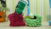 Wisch und Mop haben Spaß in der Küche.