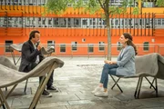 "Das Virus kommt aus dem Ausland herein", heißt es - welche Rollen spielen MigrantInnen? Judith Kohlenberger weiß im Gespräch mit Hanno Settele wie man diese Gruppe zum Impfen motivieren könnte.