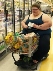 Seana grocery shopping