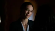 Joanna Hanley (Kristin Kreuk)