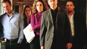 Von links: Das CSI-New-York-Team Messer (Carmine Giovinazzo), Monroe (Anna Belknap), Bonasera (Melina Kanakaredes), Taylor (Gary Sinise) und Dr. Hawkes (Hill Harper) sucht den Mörder einer jungen Frau.