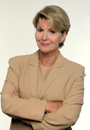 Christiane Hörbiger als Dr. Julia Laubach.