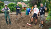 V.l.: Ralf, Gunnar und Claus mit Lena und Max.