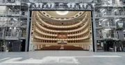 Bühne der Staatsoper Wien.