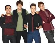 Kendall (Kendall Schmidt), Logan (Logan Henderson), James (James Maslow), Carlos (Carlos Pena).