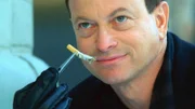 Detective Mac Taylor (Gary Sinise) in einem neuen Fall: Wird der Zigarettenstummel am Tatort die Ermittlungen in dem Mordfall vorantreiben?