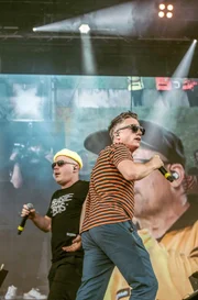 Fettes Brot - die Hip-Hop-Superstars aus dem Norden präsentieren auf der Parkbühne Wuhlheide in Berlin ihre gefeierten Hits.