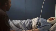 Kathy Kliener wird nach einem Angriff interviewt.