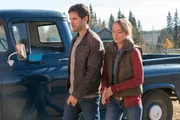 Ty (Graham Wardle) und Amy (Amber Marshall) wollen Lisas Rückkehr nach Hudson vor Jack geheim halten.