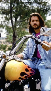 Reno Raines (Lorenzo Lamas)