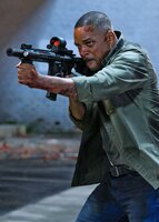 Will Smith (Henry Brogan / Junior). Will Smith (Henry Brogan / Junior).