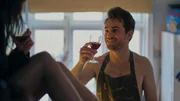 Simone (Marie Boda) und Mads-Emil (Allan Hyde)
