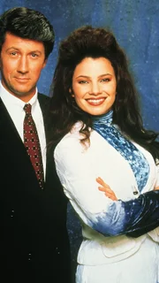 Fran Drescher als Nanny Fran Fine und Charles Shaughnessy als Maxwell Sheffield, ein reicher Broadwayproduzent und Frans Chef.
