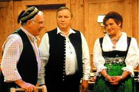 L-R: Lechner, Wirt (Peter Steiner), Hannes Steffen (Manfred Maier), Die Müllerin (Barbara Kutzer)