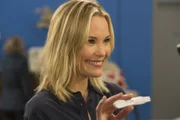 Viv (Leslie Bibb)