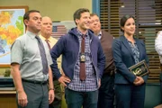 Joe Lo Truglio (Chales Boyle), Dirk Blocker (Hitchcock), Andy Samberg (Jake Peralta), Joel McKinnon Miller (Scully), Melissa Fumero (Amy Santiago).