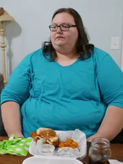 Lindsey eating a meal
