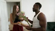 Bianca (22) und Jeremy (25) sind seit Jahren in Paar und in wenigen Tagen steht ihre Hochzeit bevor..