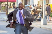 Terry Jeffords (Terry Crews)