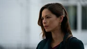 Joanna Hanley (Kristin Kreuk)