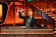 Titel: TV total; Folge: 1; Ausstrahlungszeitraum bis: 2021-11-09; Person: Sebastian Pufpaff