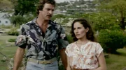 Magnum (Tom Selleck) ahnt, dass Amy (Andrea Marcovicci) ihm etwas verheimlicht.