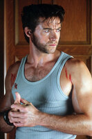 Wolverine (Hugh Jackman), Jean Grey und Storm versuchen verzweifelt, einen Mutanten zu finden, der einen Mordanschlag auf den Präsidenten begangen hat ...