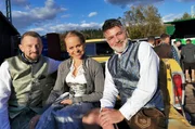Bräutigam Marco, Braut Sara und Weddingplaner Jorge Dasilva Fernandenz (re.).