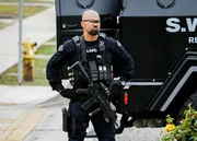 S.W.A.T. - Season 2 - Episode 211 -"School"S.W.A.T. - Season 2 - Episode 211 -"School"