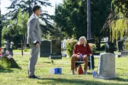 Mark Callan (Wilson Bethel, l.); Bernie Morris (Debra Mooney, r.)